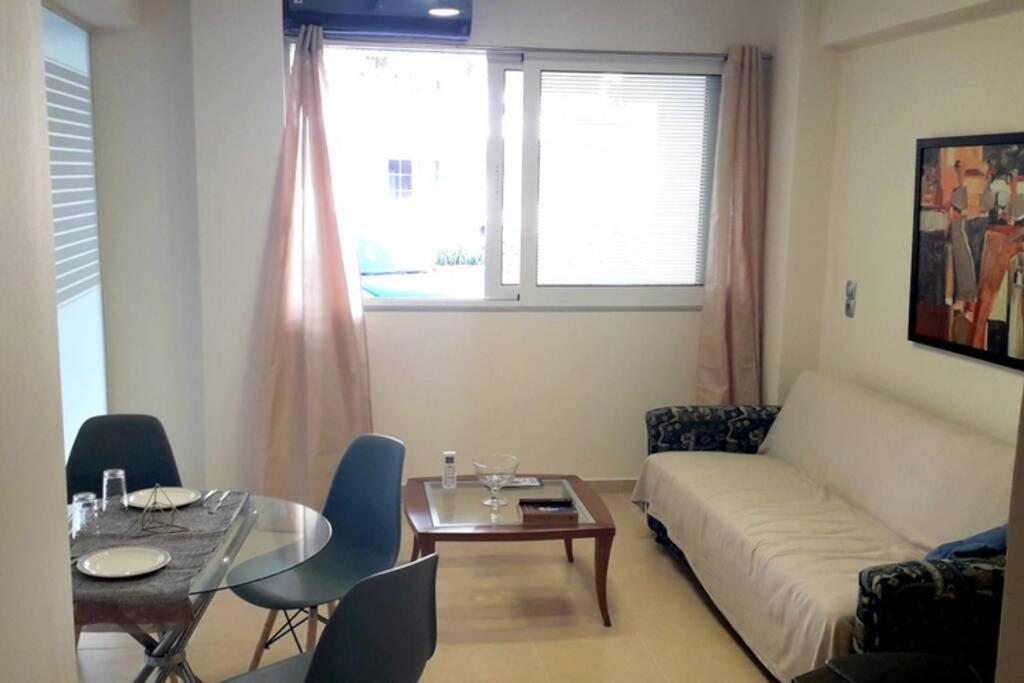 Apartamento Stylish River Flat, Near The Center And The Beach Kalamata Exterior foto