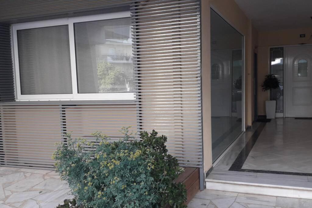 Apartamento Stylish River Flat, Near The Center And The Beach Kalamata Exterior foto