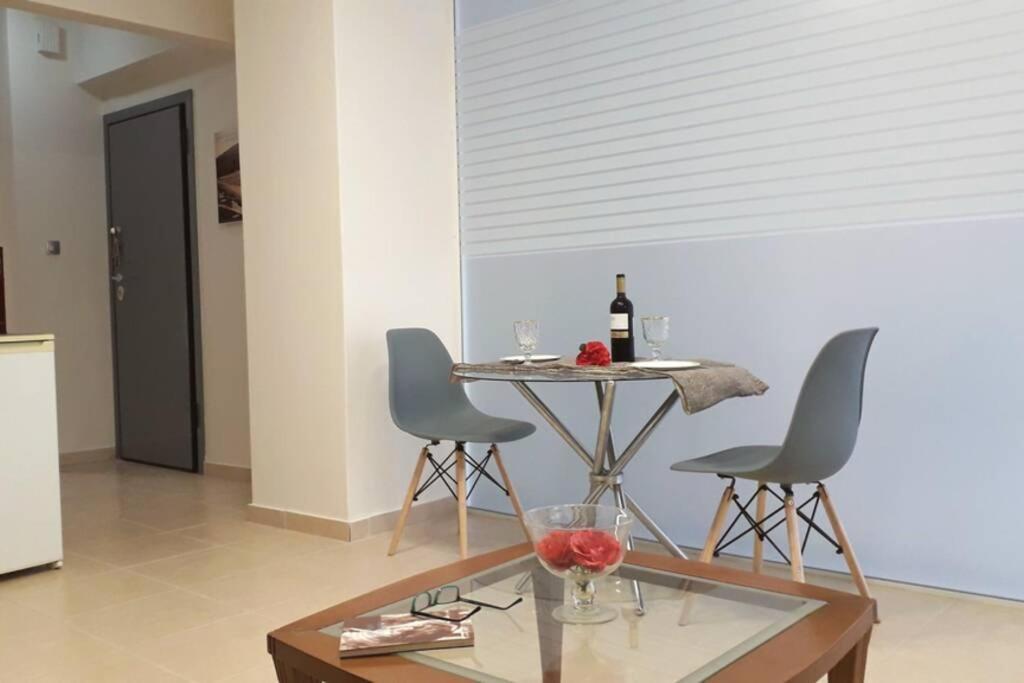 Apartamento Stylish River Flat, Near The Center And The Beach Kalamata Exterior foto