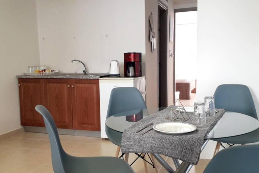 Apartamento Stylish River Flat, Near The Center And The Beach Kalamata Exterior foto