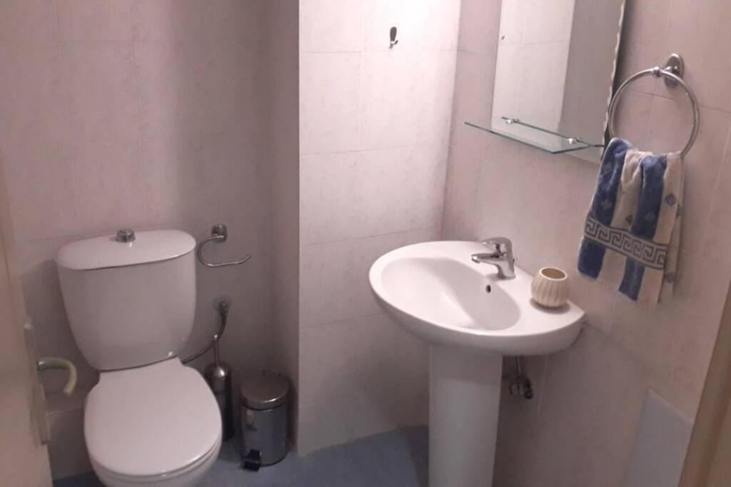 Apartamento Stylish River Flat, Near The Center And The Beach Kalamata Exterior foto