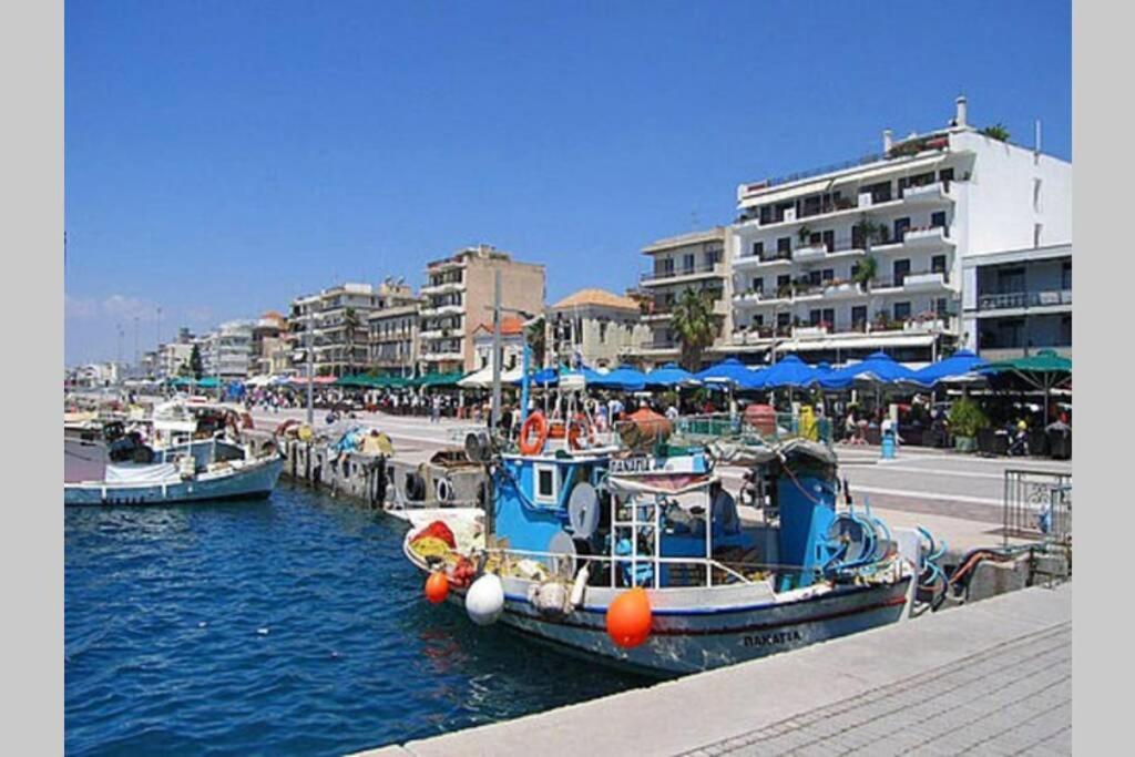 Apartamento Stylish River Flat, Near The Center And The Beach Kalamata Exterior foto