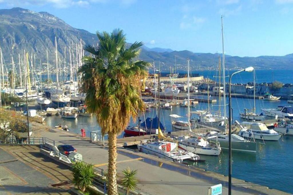 Apartamento Stylish River Flat, Near The Center And The Beach Kalamata Exterior foto